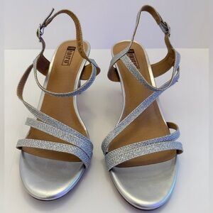 IDIFU Silver Shimmer Strappy Sandals Size 8 1/2